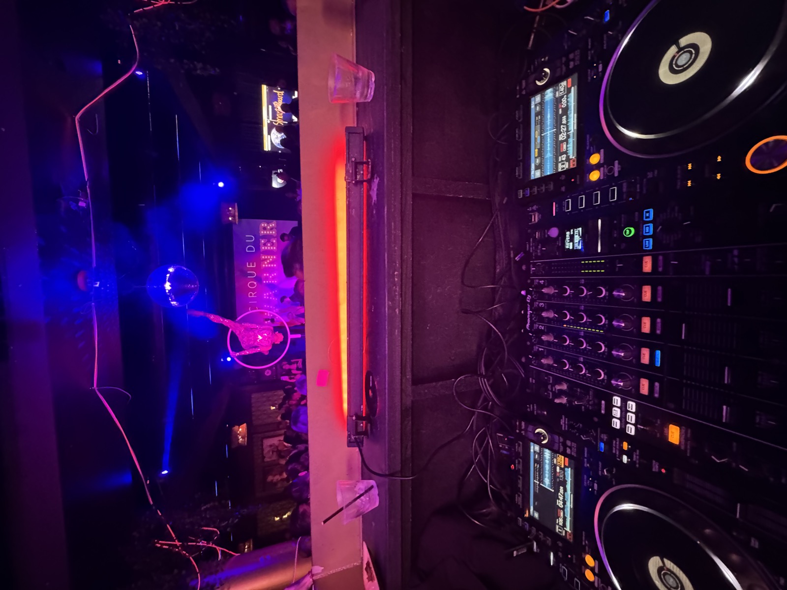 Cirque Du Warner nightlife show